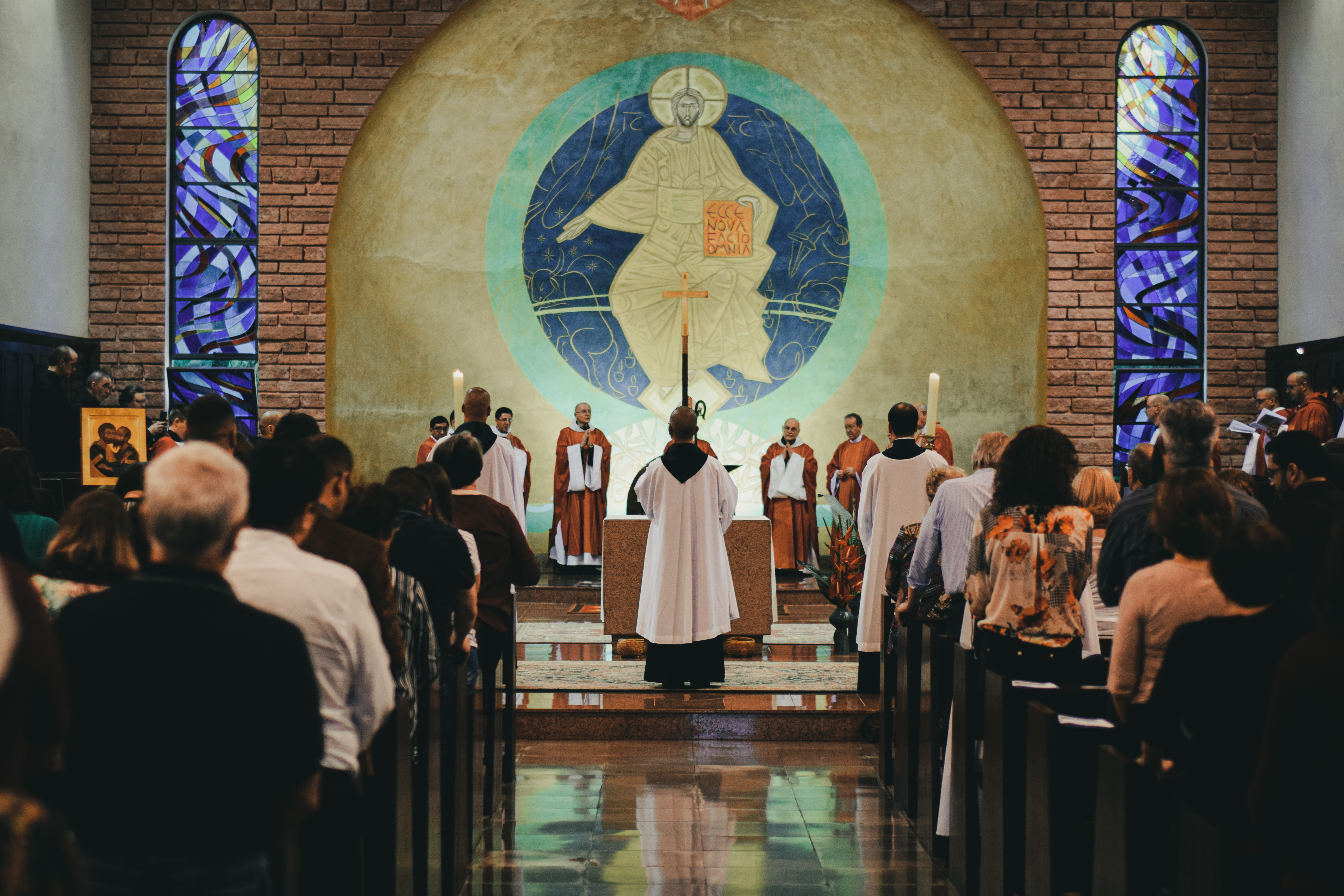 Dízimos Eclesiásticos: Um Legado da Igreja Católica às Igrejas Evangélicas